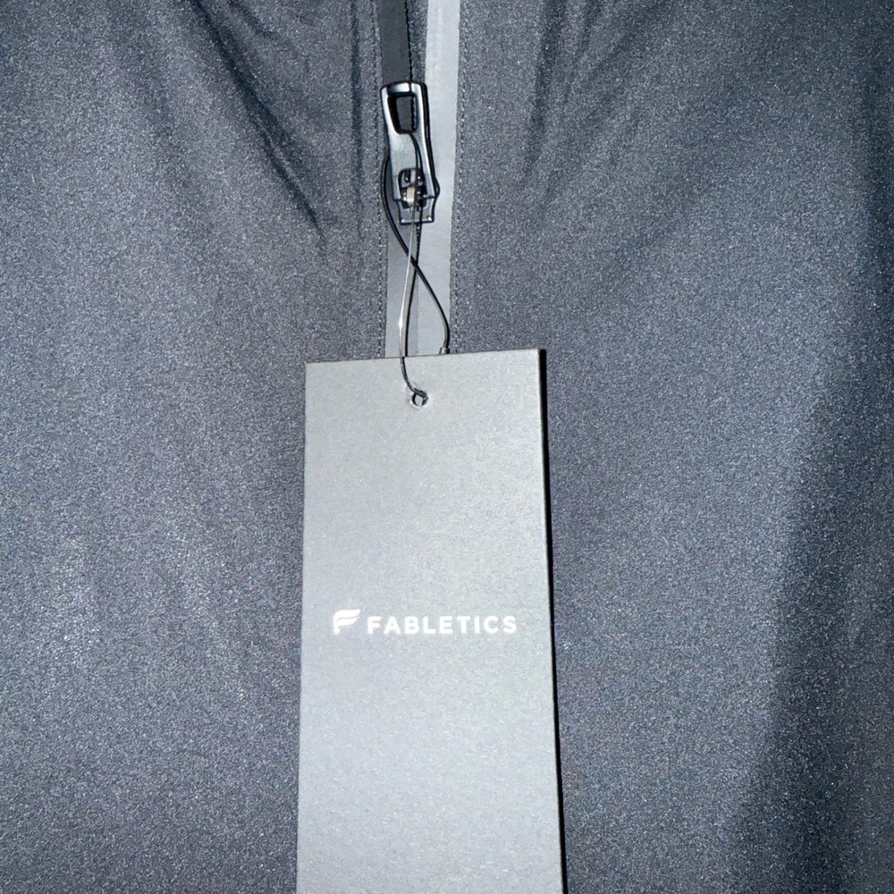 NWT-Fabletics Women’s Black Downpour/Cold Jacket - Picture 4 of 11